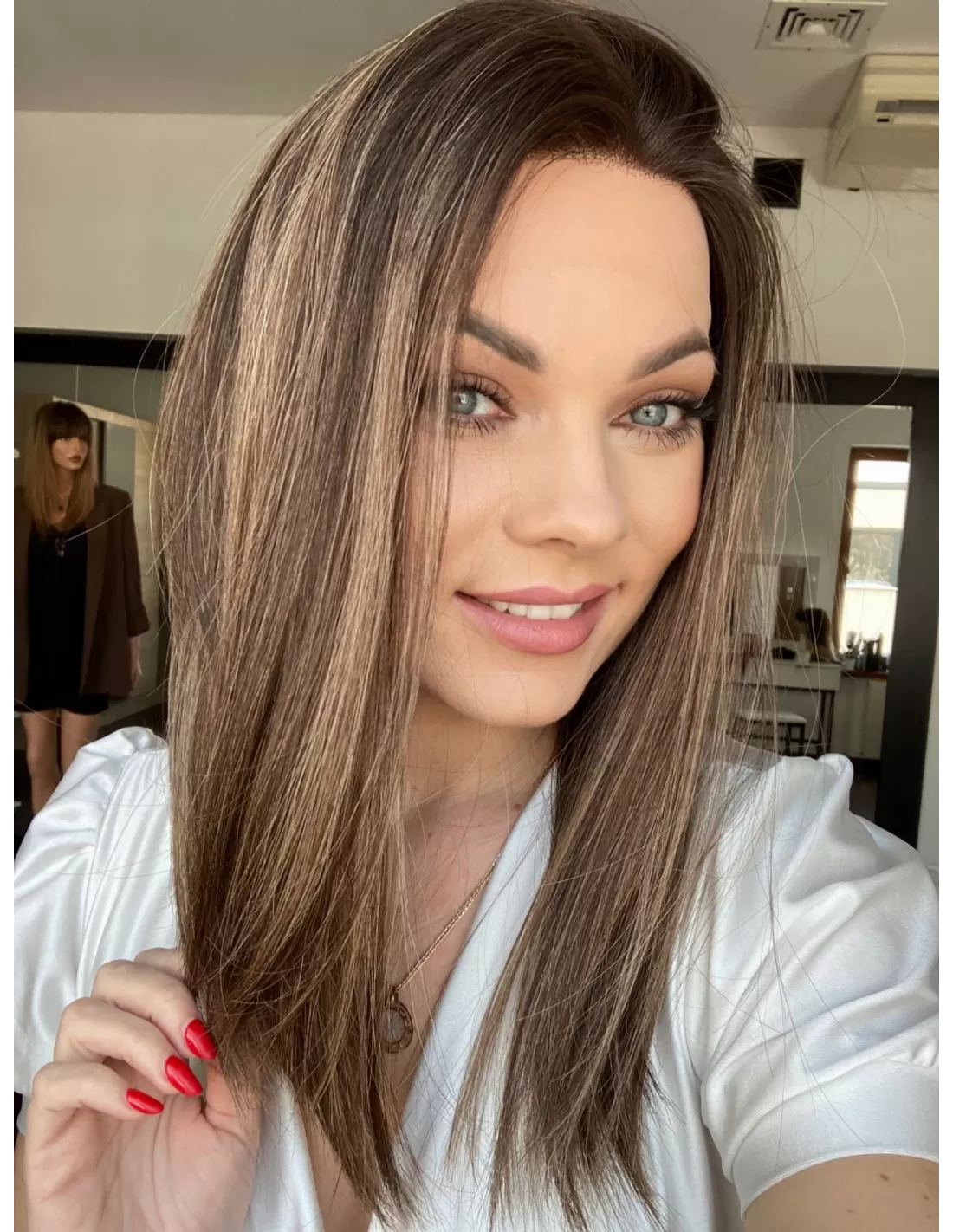 Fryzury damskie za ramiona